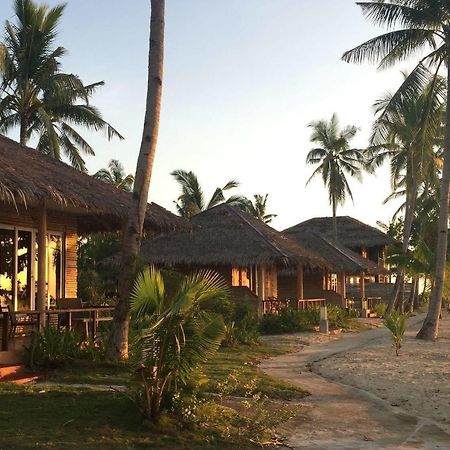 Kota Beach Resort Santa Fe  Eksteriør bilde